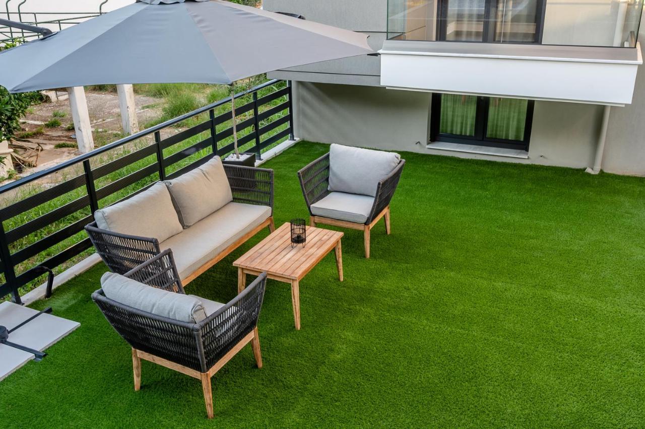 Blue Wave Luxury Suites Nea Iraklitsa エクステリア 写真