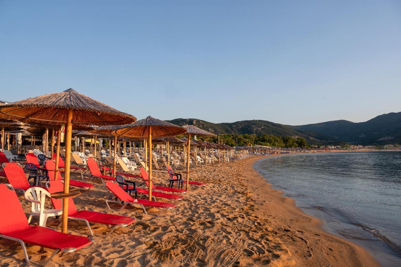 Blue Wave Luxury Suites Nea Iraklitsa エクステリア 写真